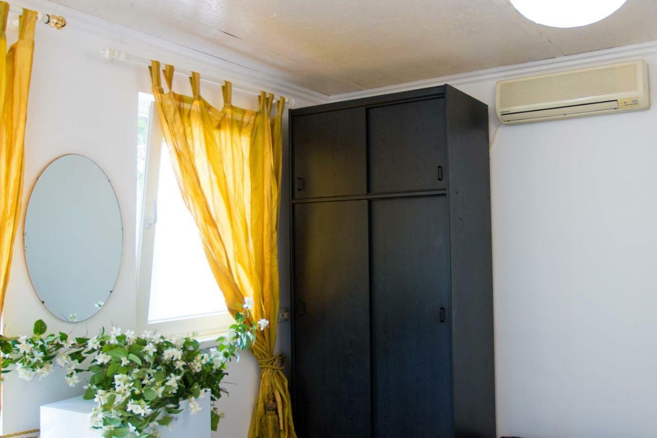 Hotel Ekonom-Domik Odessa Zewnętrze zdjęcie